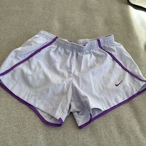 Nike Girls’ Tempo Shorts, M, in lavender